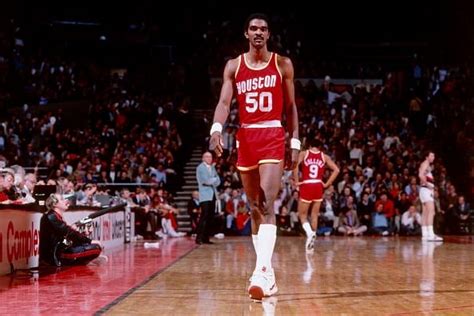 Just what happened to the tallest basketball player ever? Top 10 tallest basketball players in the world
