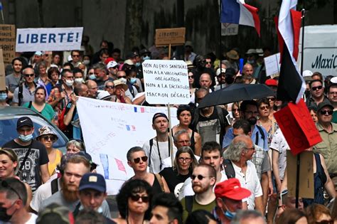 Nancy Manifestation Anti Pass Sanitaire Plus De 2000 Personnes