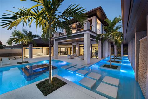 Custom Dream Home In Florida With Elegant Swimming Pool Luxury Pools