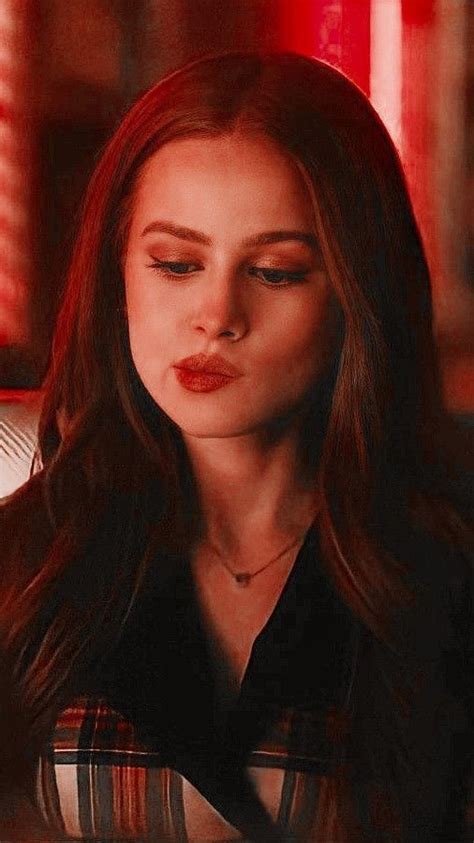 Рыжая девушка красивая девушка Cheryl Blossom Riverdale Riverdale