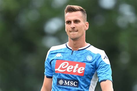 Milik scored 48 goals in 122 games at napoli following a £32m move from ajax in 2016. Napoli: nessuna lesione per Milik, ma l'attaccante non ci ...