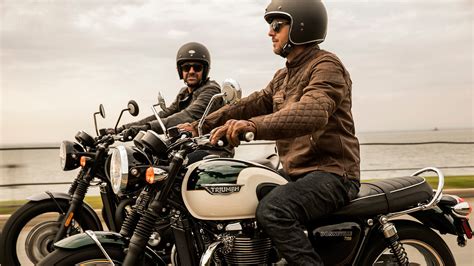 Triumph released a teaser to announce the introduction of the updated 2021 bonneville on february 23, 2021. 2021 Triumph Bonneville T120 Specs, Features, Photos | wBW