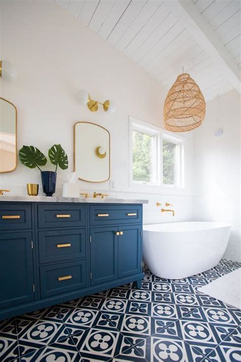 The stunning navy blue finish commands attention in any bathroom setting. 25 Stylish Blue And Gold Bathroom Decor Ideas - DigsDigs