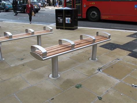 More shade would have been welcome. Seating in Wimbledon Town Centre | Outdoor decor, Seating ...