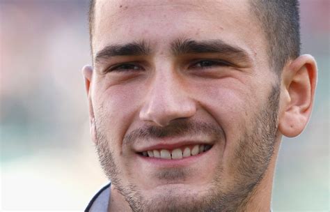 What bonucci screamed on camera made england fans go crazy | oh my goal. Leonardo Bonucci | Il Pallonaro