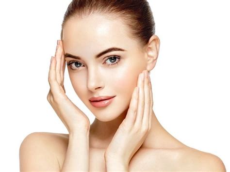 Effective Tips To Have Healthy Glowing Skin - Sleek ...