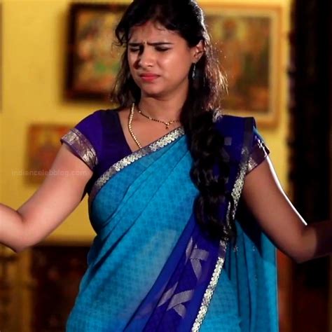 Kavitha Gowda Tamil Tv Hot Low Hip Saree Caps From Neeli Serial