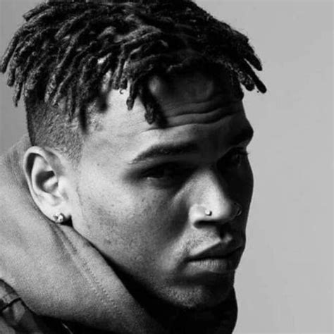 In this article of the chris brown hairstyle, you will see fade haircut, fade skin, curly hair, dreads hair or more famous hairstyle. Chris Brown Hairstyle - Men's Hairstyle Swag