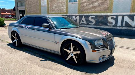 2007 Chrysler 300 Srt 8 Looks Like This For A Good Reason Want To