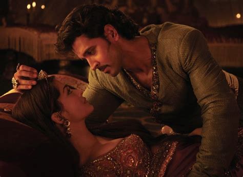 Jodhaa And Akbar Aishwarya And Hrithikbollywood Love Bollywood Couple Romantic Couple