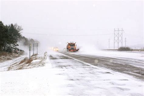 Mndot Training Snowplow Operators For Winter Maintenance Season Roads