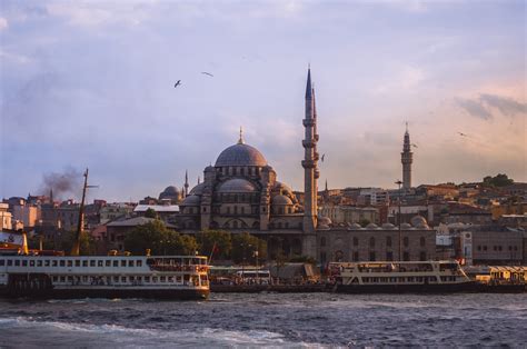 Antalya'da 4 ayrı noktada çıkan orman yangını yerleşim yerlerine ulaştı. Istanbul - 02 | JuzaPhoto