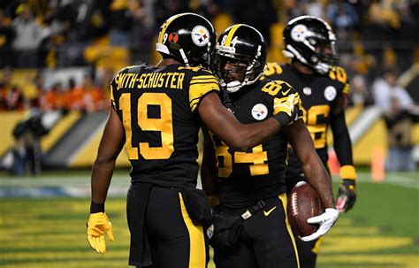 The Pittsburgh Steelers passing game has new faces, same production