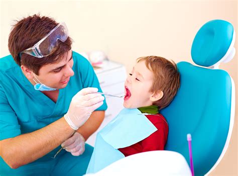 When Should My Child See A Dentist Smiling Kids Pediatric Dentistry