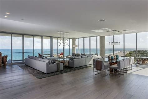 See Inside This Two Story Penthouse Overlooking Miami Beach Contemporist