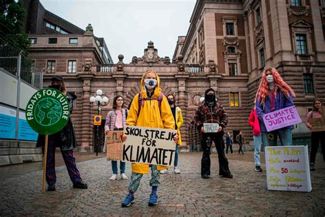 Greta Thunberg Says Shell Skip Un Climate Summit In Glasgow The New York Times