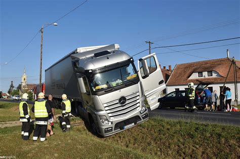 Elaludt a lengyel sofőr, a kamionos mentette meg az életét