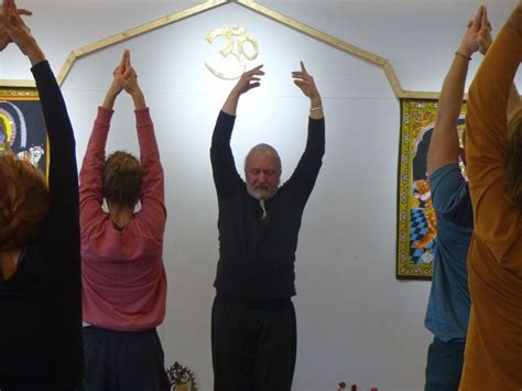 Traditioneller Tantrischer Yoga Yogaladen Ev