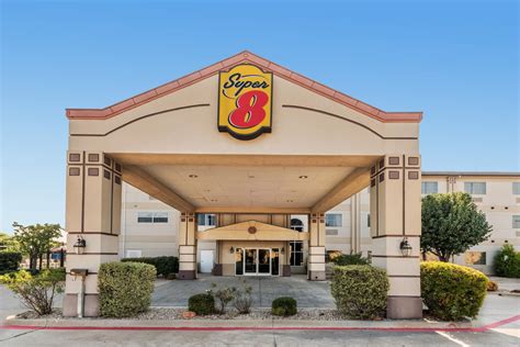 Super 8 by Wyndham Weatherford | Weatherford, TX Hotels