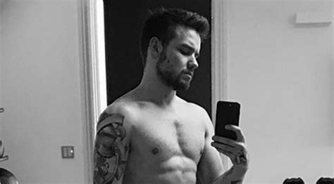 liam payne puts abs on display for new shirtless selfie liam payne one direction shirtless