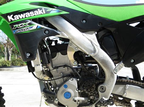 This thread will be for efi dualsports and dirtbikes sold in the us market. 2013 Kawasaki KX250F 4 Stroke Fuel Injected Lime Green ...