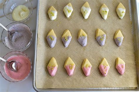 Pastel Dipped Shortbread Graybeh Rose Water And Orange Blossoms Recipe Freeze Dried