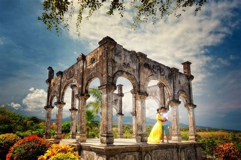 Tidak heran kenapa pulau padar dipilih sebagai salah satu destinasi foto prewedding di indonesia paling ngehits saat ini. 10 Tempat Prewedding di Bali | Bali Getaway Indonesia