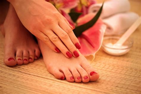 Premium Photo Closeup Photo Of A Female Feet And Hands At Spa Salon