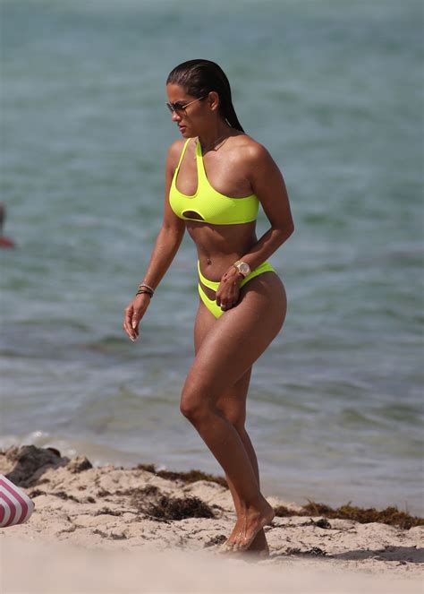 Rocsi Diaz In Bikini On The Beach In Miami Hawtcelebs My XXX Hot Girl