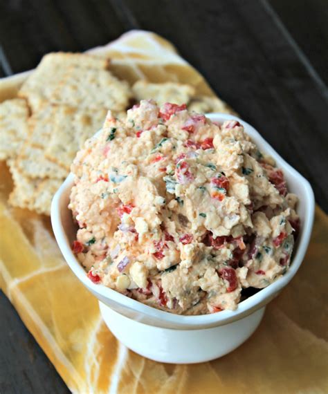 Pimiento cheese dip may be an easy appetizer for entertaining, but there's just one way to mess up the recipe: Smoked Gouda Pimiento Cheese - addicted to recipes