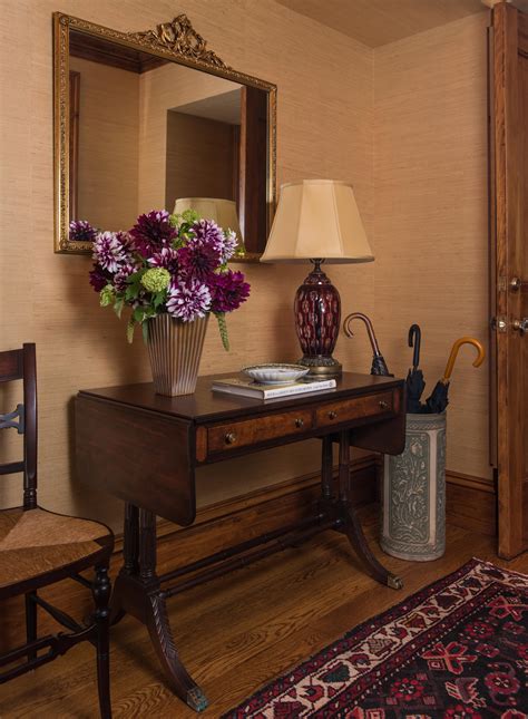 Modern interior decorating ideas in classic english style connect people to old traditions and create unique, comfortable and warm living spaces. Antique Furniture - Elizabeth Swartz Interiors