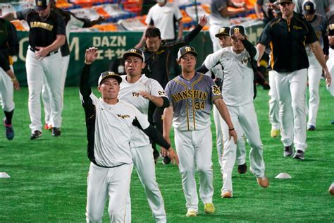 Japan Opens Baseball Season After 3 Month Pandemic Delay The Seattle