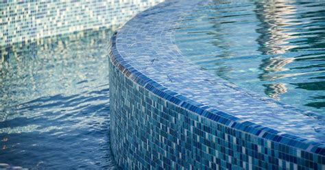 8 Beautiful Examples Of Glass Tile Mosaics For Pools