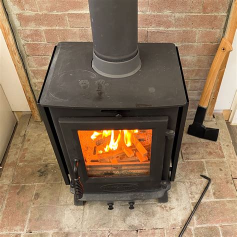 While many wood stoves include heat shields in their design, some do not. Dwarf Heat Shield - Tiny Wood Stove