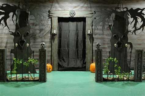 Haunted House Entrance Halloween Haunted Houses Halloween Haunted