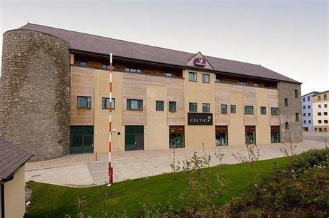 Premier Inn Caernarfon Hotel Reviews Photos And Price Comparison