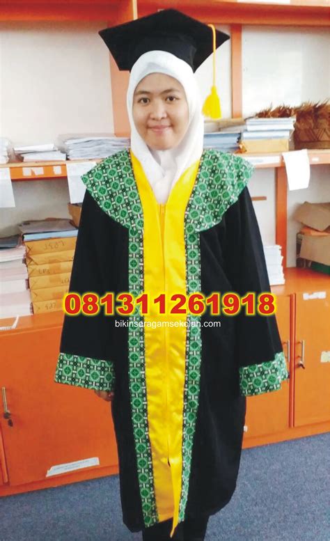 perlengkapan wisuda sarjana universitas | toga wisuda anak dan Sarjana
