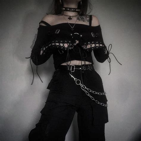 alt dark goth grunge on instagram “hi i m just ur local shy goth girl 🕷🕸💀 hahaha believe