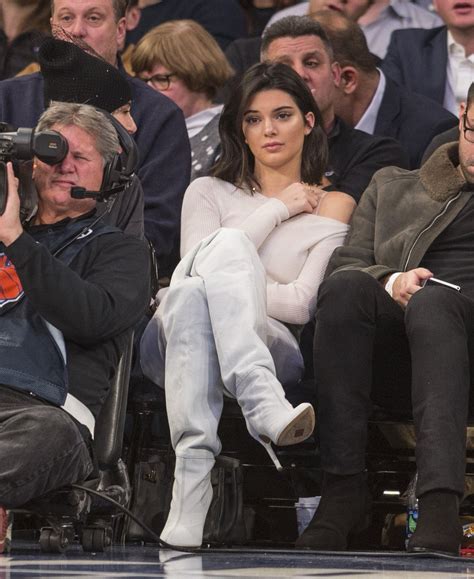 Kendall Jenner Hailey Baldwin And Justine Skye Courtside At The