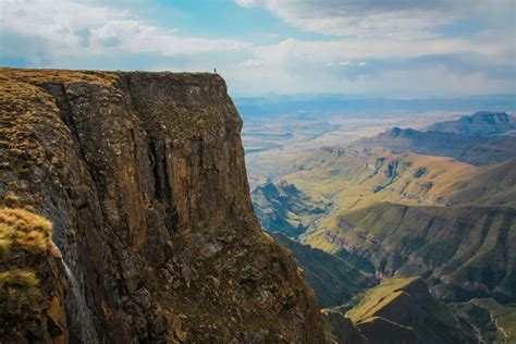 A Guide To The Best Hikes In The Drakensberg South Africa Indie