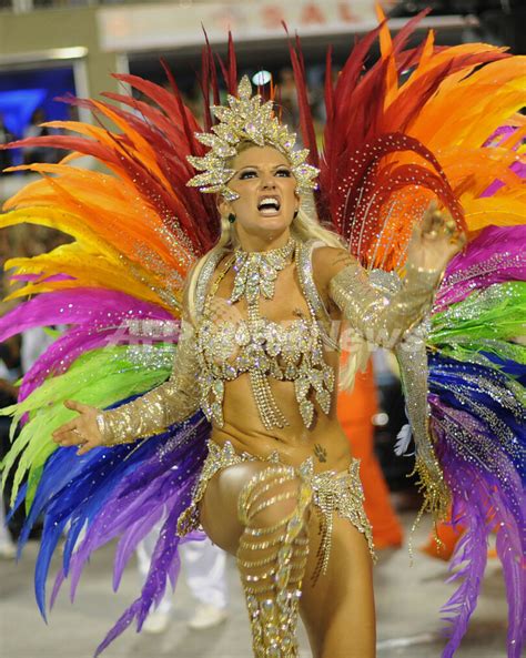 豪華絢爛！リオのカーニバル、熱狂最高潮に ブラジル 写真38枚 国際ニュース：afpbb News