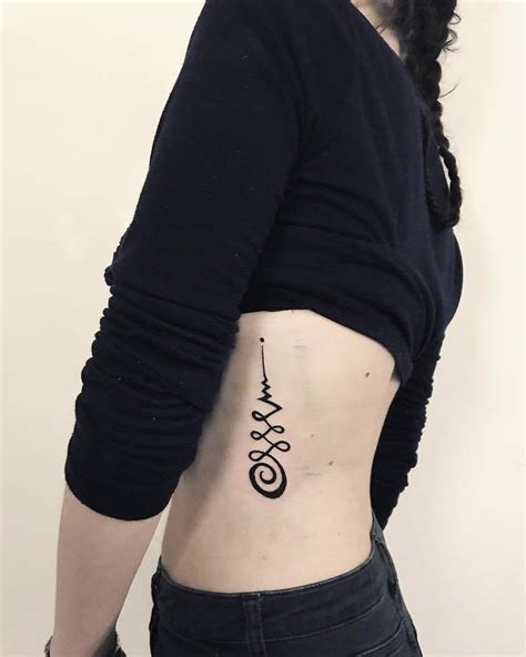 Resultado De Imagem Para Unalome Tattoo Unalome Tattoo Tattoos Side Tattoos Women Kulturaupice