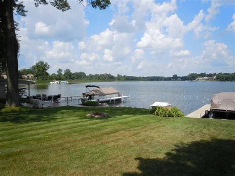Search homes with multiple pics. Lakefront homes for sale Woodhull Lake Waterford Michigan ...