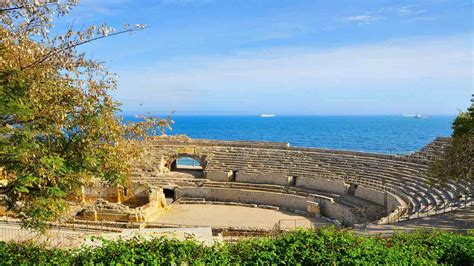 De la playa cristal (galardonada con la bandera azul por la unión europea). Hoteles con encanto en Tarragona - Petits Grans Hotels de ...