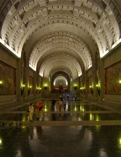 Interior De La Basílica Del Valle De Los Caídos Madrid Valle De Los