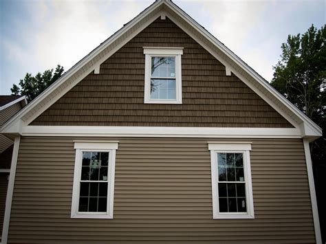 Mixed Siding Cedar Impressions Siding On Top With Normal Siding Below