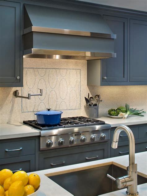While decorative kitchen cabinets are beautiful, they are sometimes limited by the storage space that they have. Best Pictures of Kitchen Cabinet Color Ideas From Top ...
