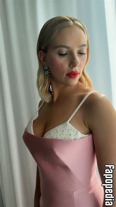 Scarlett Johansson Nude Leaks Photo Fapopedia