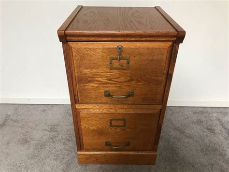 Use it as an office cabinet, under desk filer or decorative piece to give cabinet coating: Solid Wood Filing Cabinet 2-Drawer
