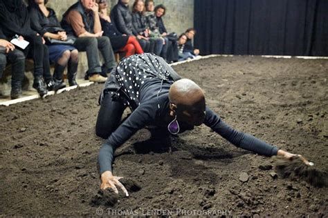 Ntando cele je jihoafrická herečka a performerka žijící v bernu. ntando cele